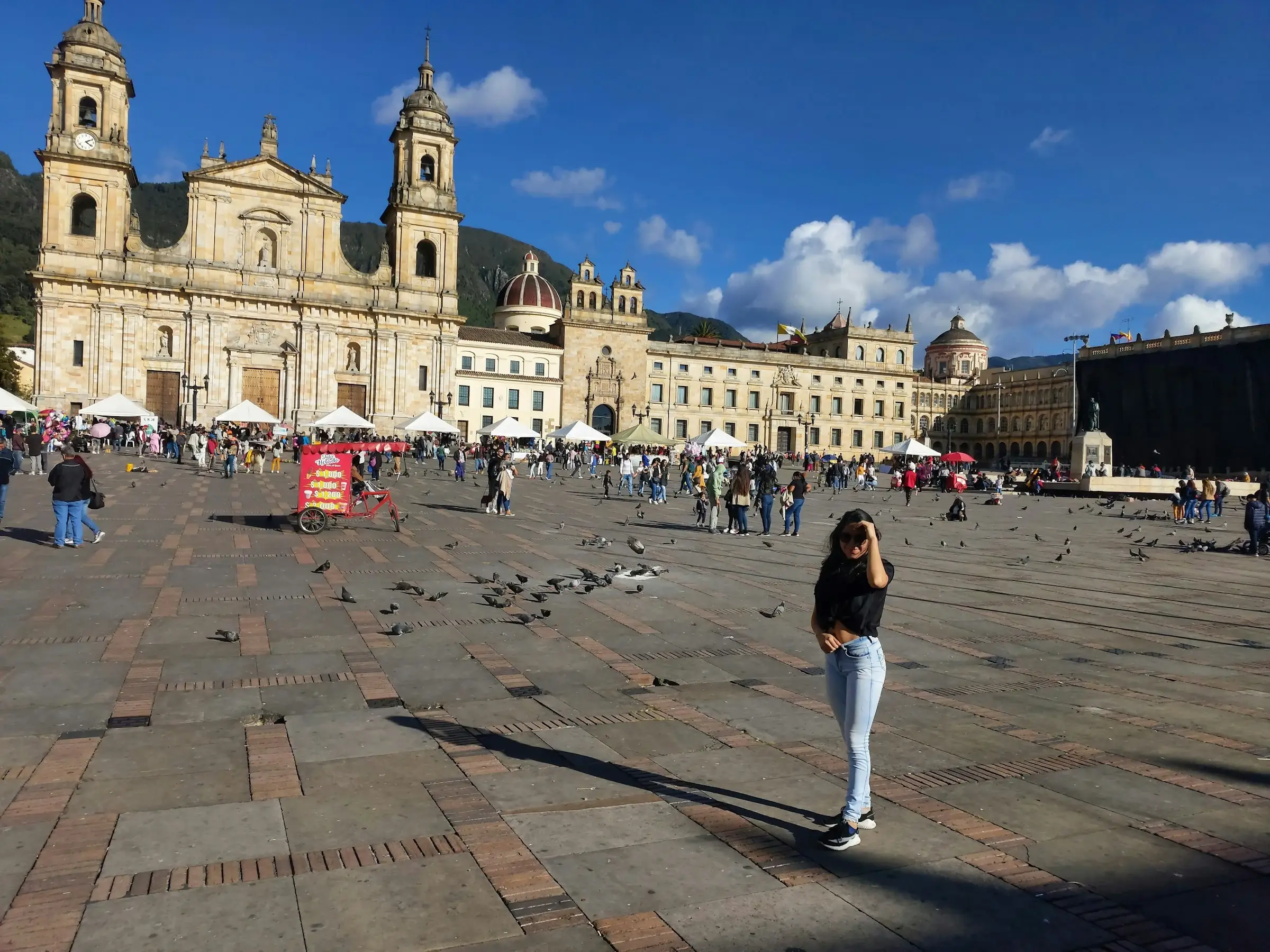 Plaza de Bolívar y Catedral Primada de Bogotá, Colombia